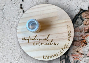 Gravierter Kerzenhalter: Könnte schön werden